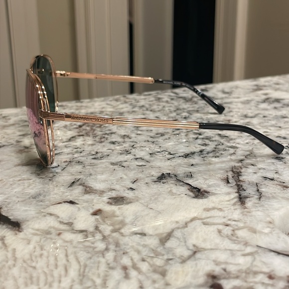 NEVER WORN - Michael Kors Sunglasses (Comes with Michael Kors Sunglass Case) - Picture 2 of 8